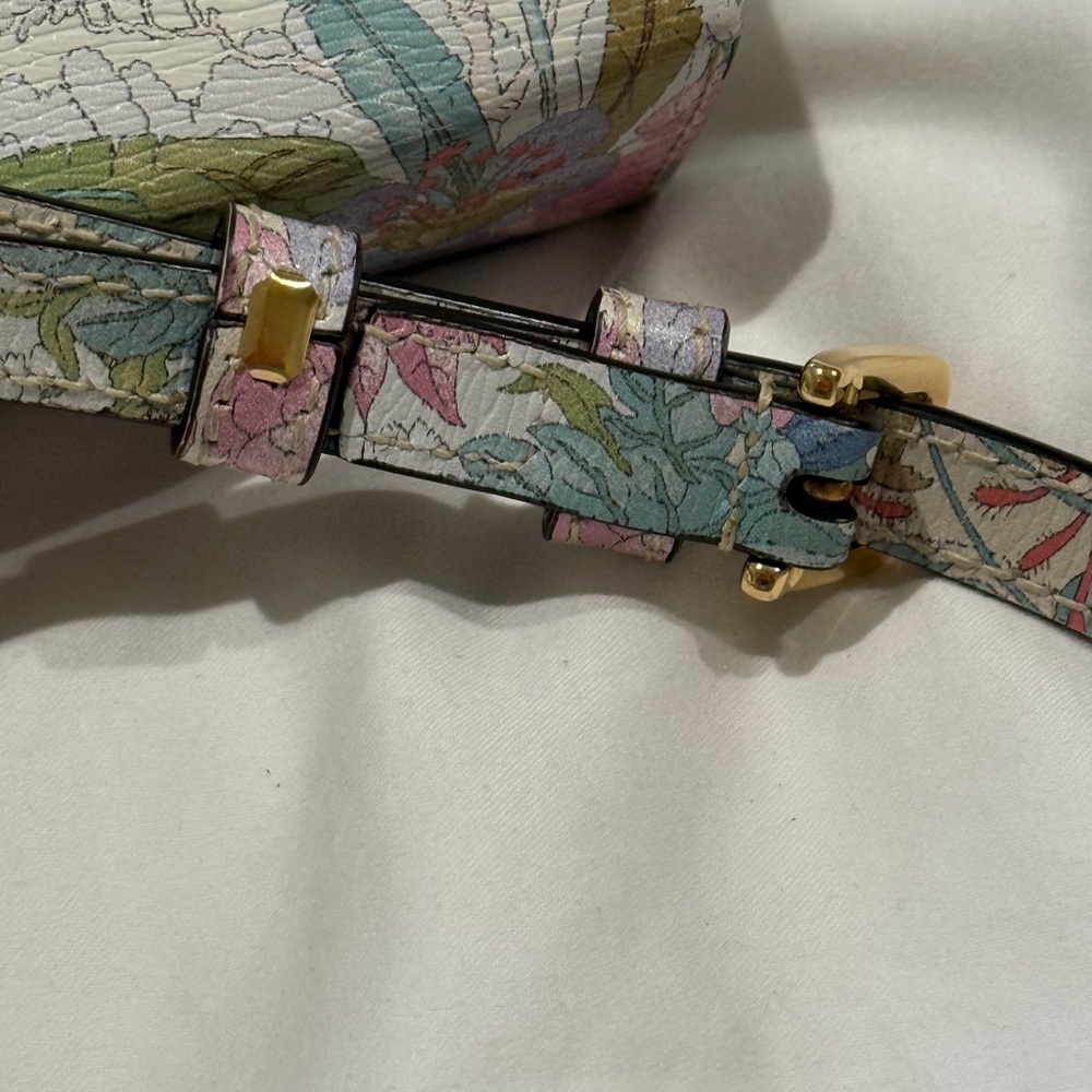Gucci Women's Jungle Print Crossbody Bag - Picture 12 of 16